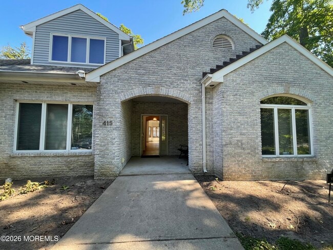 Building Photo - 415 Windermere Ave