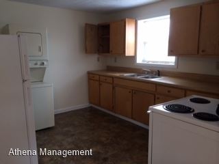 Building Photo - 2 br, 1 bath House - 162 Tibbetts St.