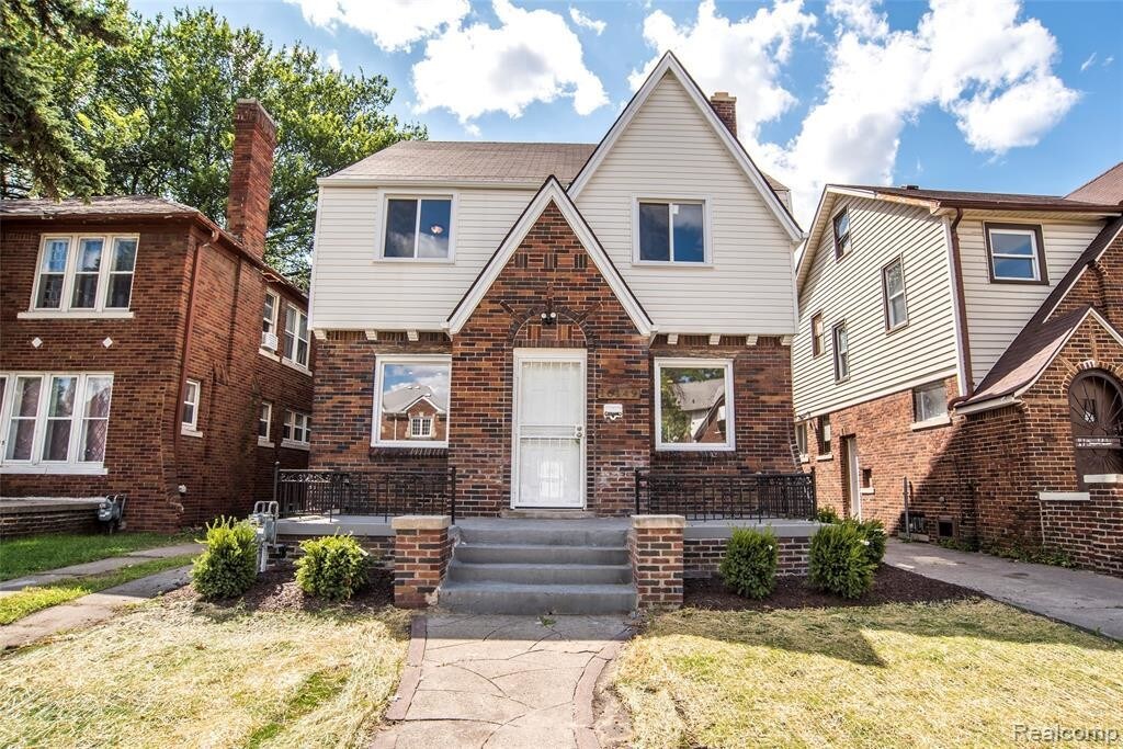Primary Photo - 16149 Wisconsin St