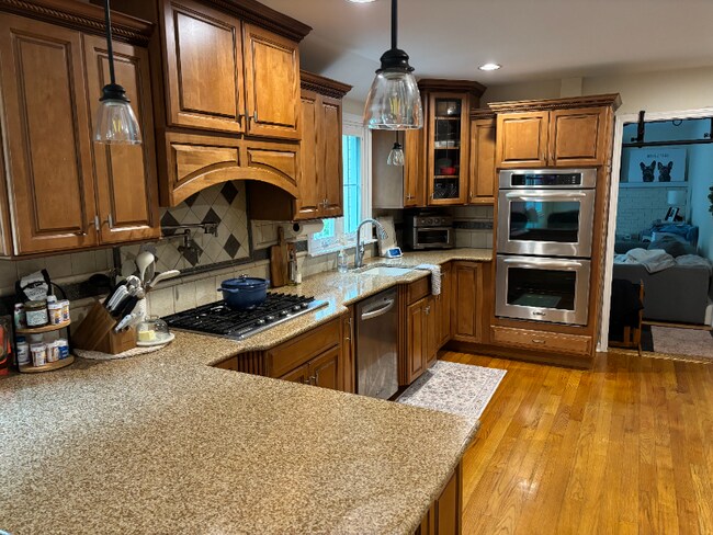 Building Photo - 18 Lagana Ln