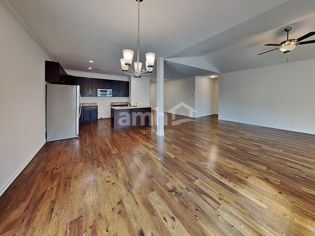 Building Photo - 216 Applehill Way