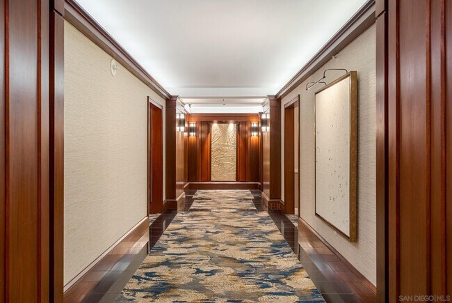 Foto del edificio - 500 W Harbor Dr