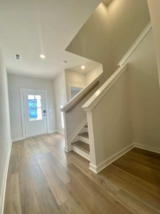 Foto del edificio - “Modern comfort meets Murfreesboro charm —...