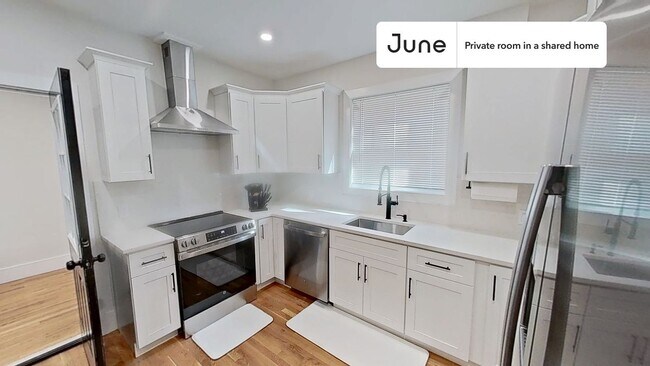 Foto del edificio - Room in Shared 5 bed/2 bath home