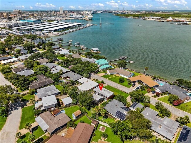 Foto del edificio - 1310 Harbor View Dr