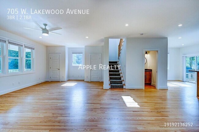 Foto del edificio - 705 W Lakewood Ave