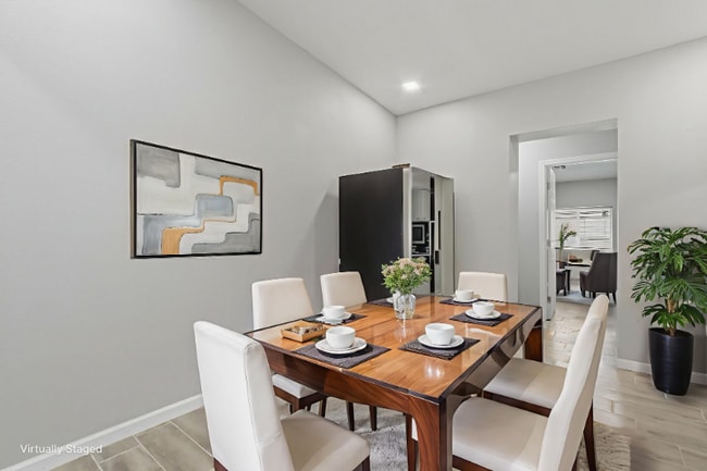 Building Photo - 9207 Santa Rosalia Ct