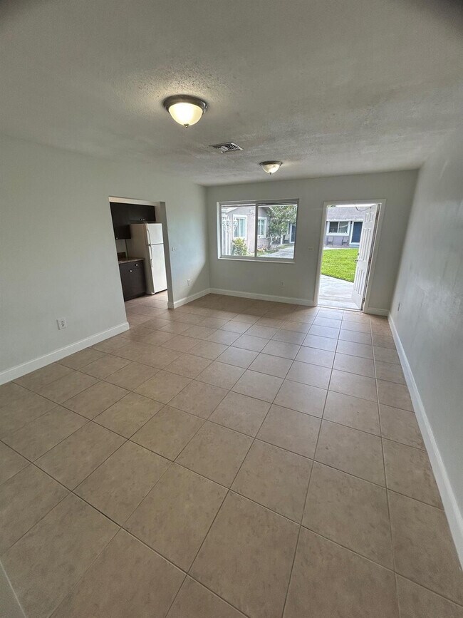 Foto del edificio - 7421 Venetian St