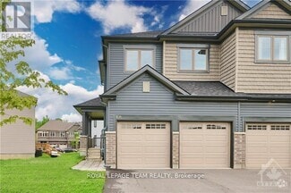 Building Photo - 108 Wabikon Cres