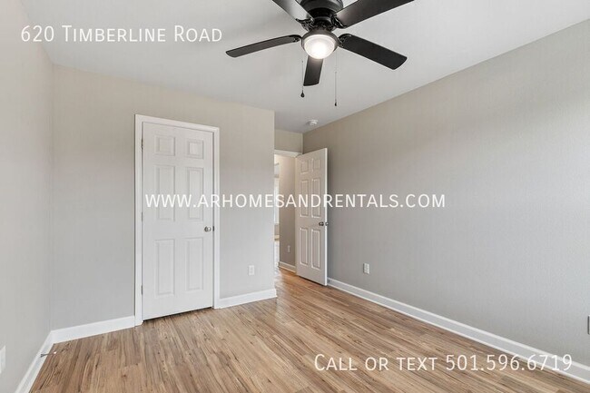 Foto del edificio - 620 Timberline Rd