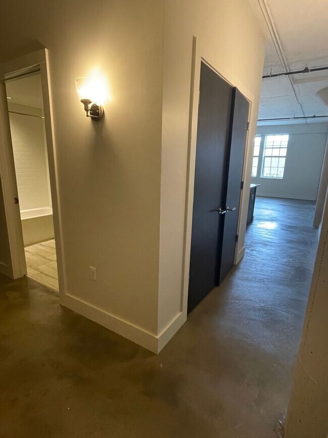 Foto del interior - Experience Historic Charm with Modern Luxury at 538 Erie Blvd. West