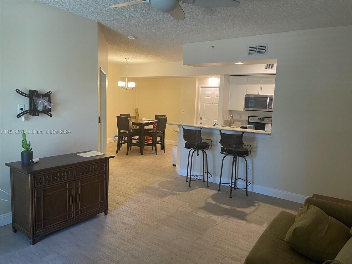 1200 Scotia Dr Unit 105, Hypoluxo, FL 33462 Condo for Rent in