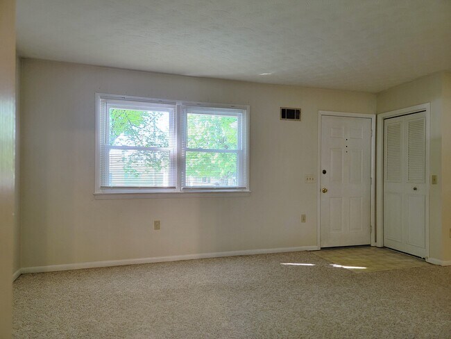 Foto del edificio - 457 W Main Ave