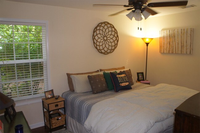 Foto del edificio - 130 Pine Bark Ln