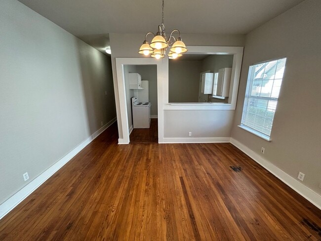 Building Photo - 1504 Schley Ave