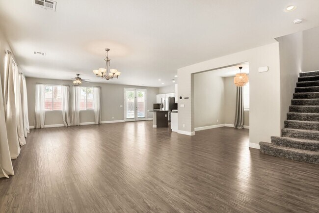 Building Photo - Rare 5 Bdrm home in the Ladera community of Summerlin!
