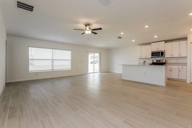 Building Photo - 13164 Merlot Sunstone Cove
