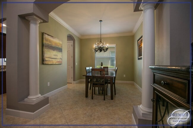 Building Photo - **BEAUTIFUL 4 Bedroom 3 Bath** MADISON PARK POOL HOME**FURNISHED OR ANNUAL**SEASONAL RENTAL**FURN...