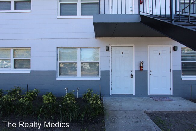 Building Photo - 2 br, 1 bath House - 516 Sunset Dr Unit 3