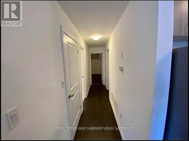 Photo du bâtiment - 196 Pine Grove Rd