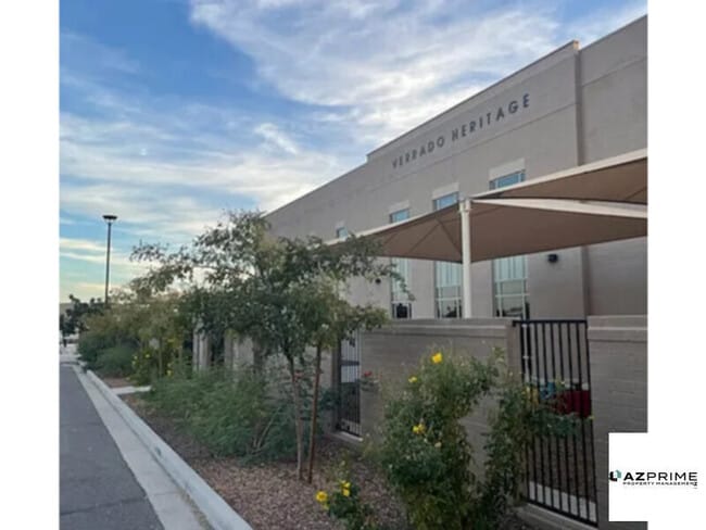 Building Photo - 21004 W Edith Way