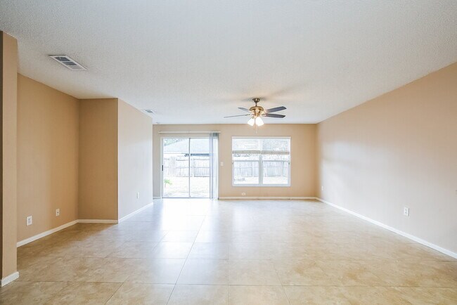 Building Photo - 3072 Natoma Way
