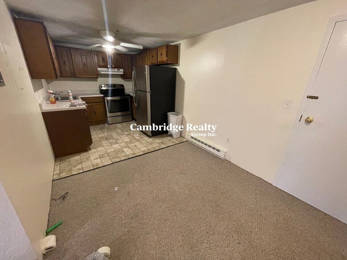 33 Lodgen Ct Unit 3A, Malden, MA 02148 Condo for Rent in Malden, MA