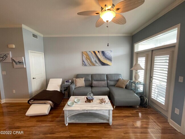 Foto del edificio - 8700 Front Beach Rd