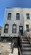 Building Photo - 685 E 132nd St