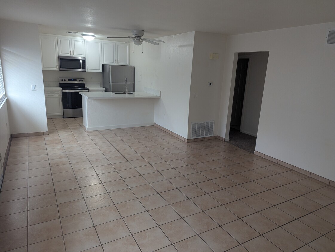 Foto principal - 72502 Edgehill Dr
