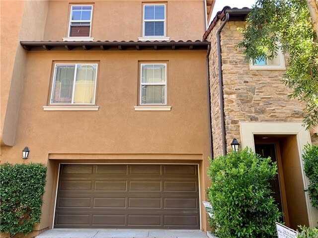 Building Photo - 216 Lonetree
