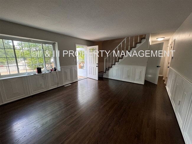 Foto del edificio - 4715 Fontana St