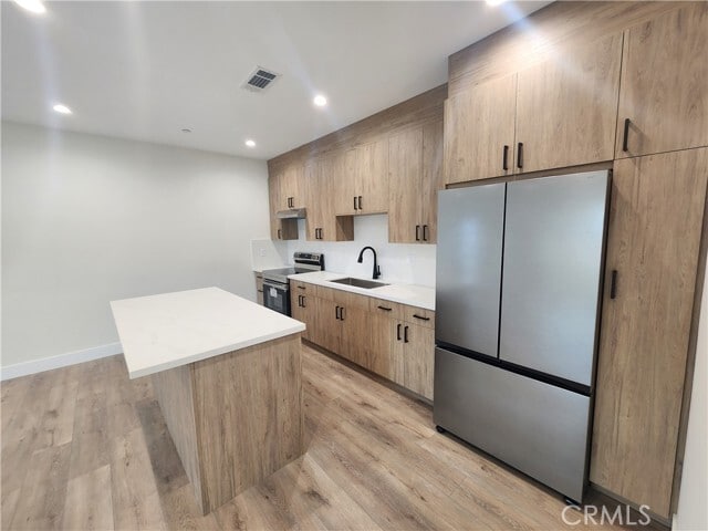 Building Photo - 7126 Matilija Ave