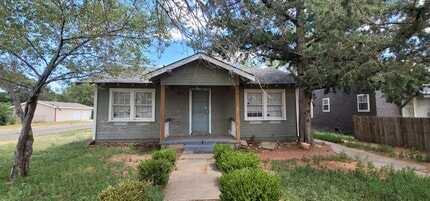 Building Photo - 901 S Louisiana St