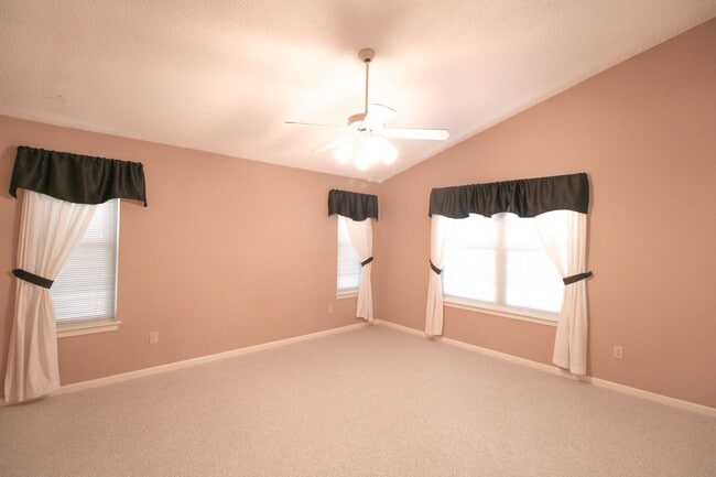 Foto del edificio - 10323 Quail Meadow St