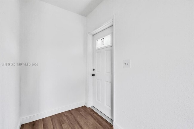 Foto del edificio - 8329 NW 5th Ave