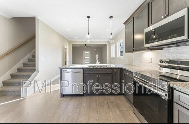 Building Photo - 1403 Rebecca Johns Dr