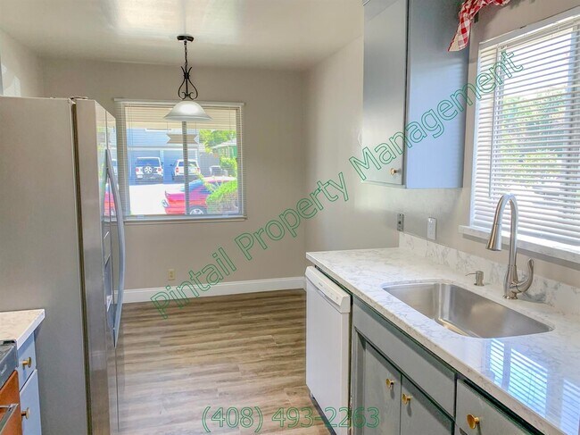 Foto del edificio - 817 Harrison St