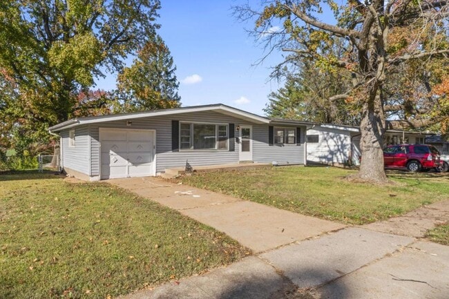 Building Photo - 9115 Clarion Dr