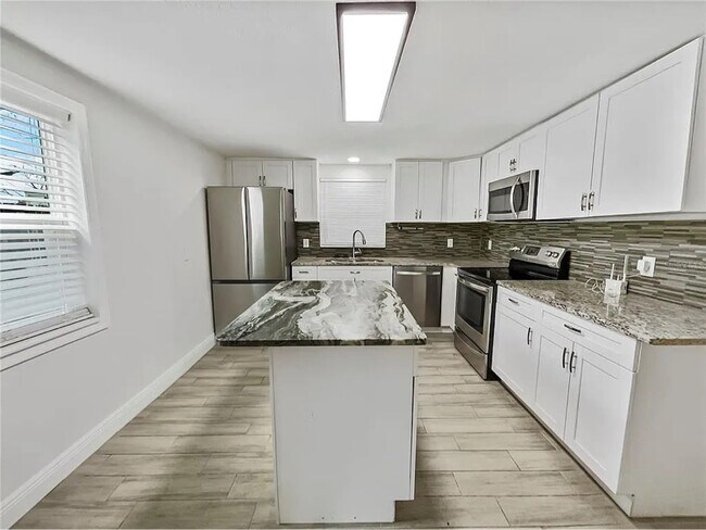 Foto del edificio - 4907 E Clifton St