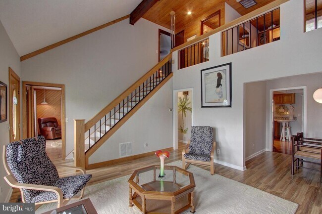 Foto del edificio - 2193 Skeeter Neck Rd