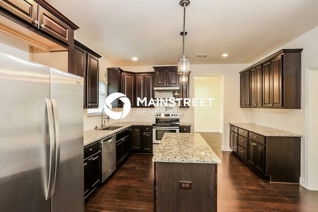 Building Photo - 4 Bedroom Pet-Friendly Home in Balch Springs, TX with Main Street Renewal