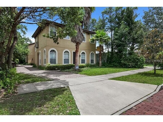 Building Photo - 1455 Catherine St