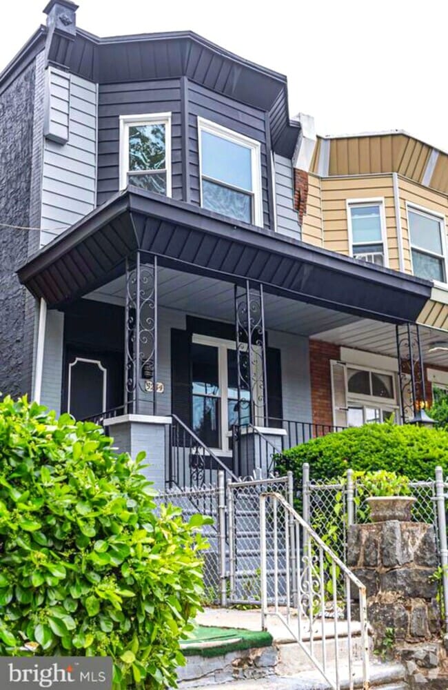 Building Photo - 5234 Walton Ave