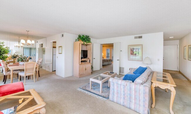 Building Photo - Rates Vary: $1,495 - $2,495
