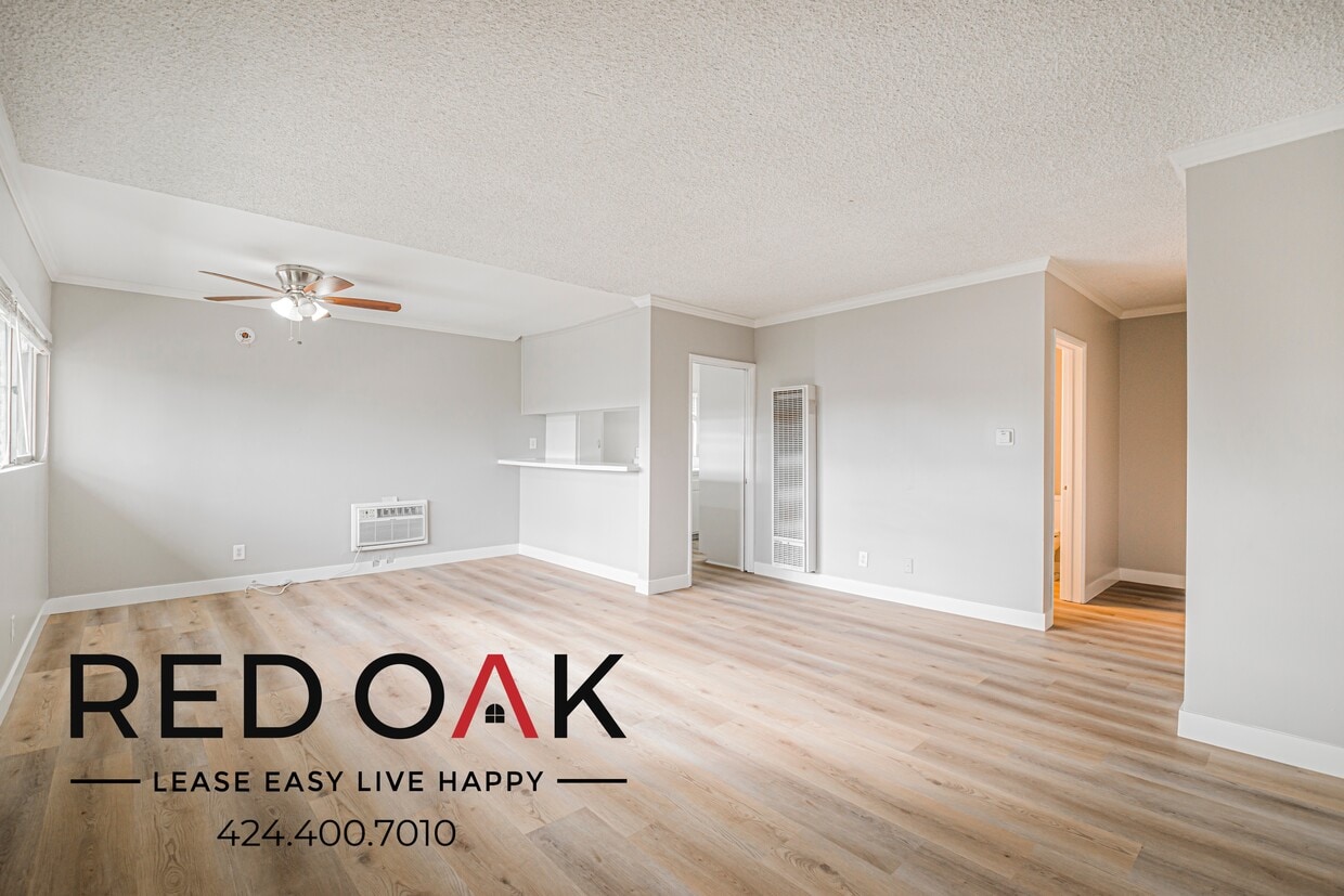 Foto principal - 15405 Vanowen St