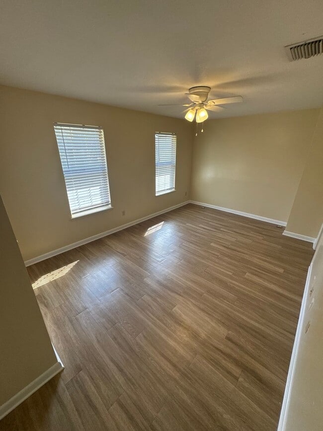 Building Photo - TOWNHOME IN SHREVEPORT