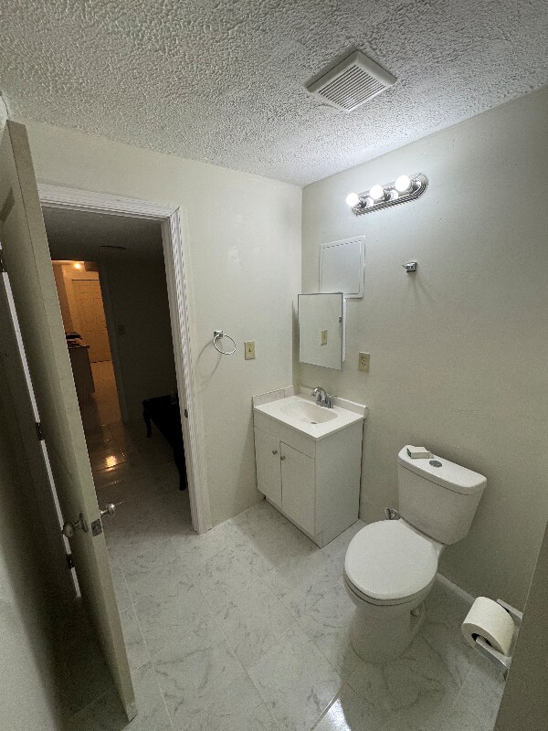 Building Photo - 719 Marta Dr