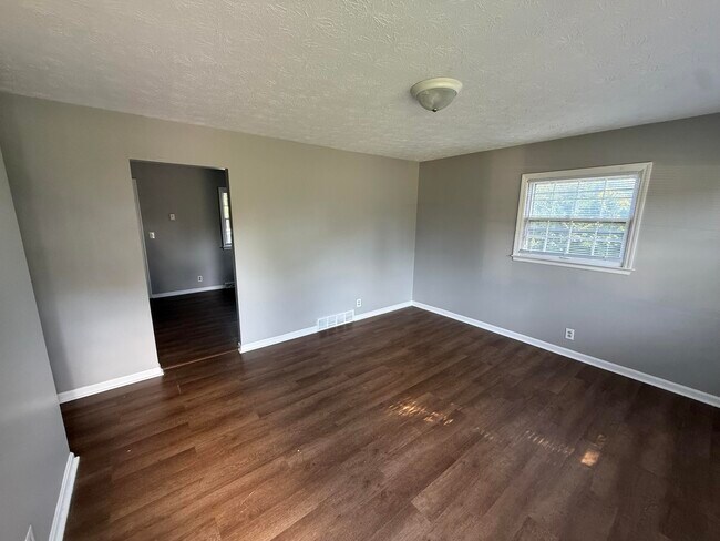 Foto del edificio - 3612 River Park Dr