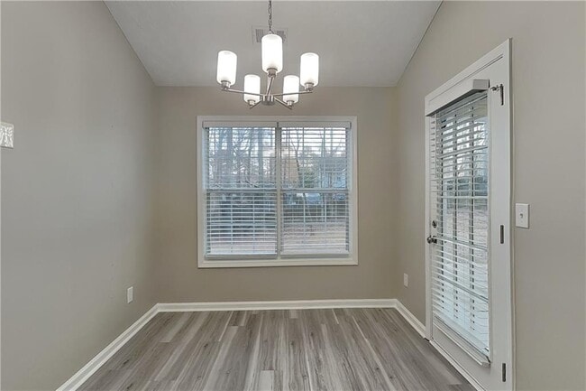 Foto del edificio - 3395 Stratton Ln